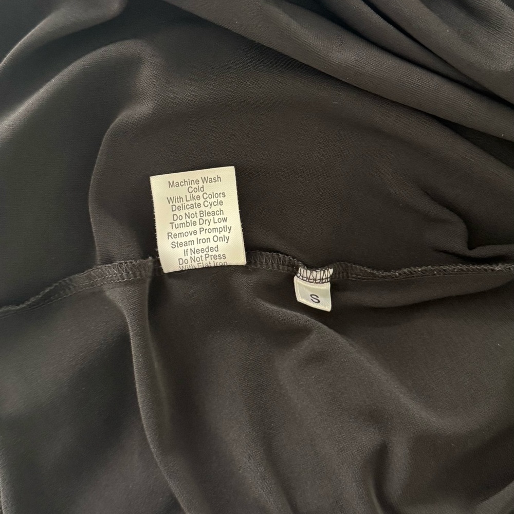 Cabi sundress in black size small. Pre loved in like new condition. - Picture 5 of 5